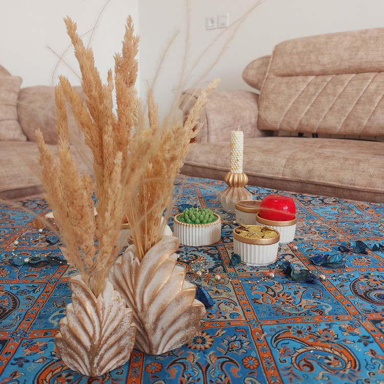 تصویر دو گلدان طرح برگ