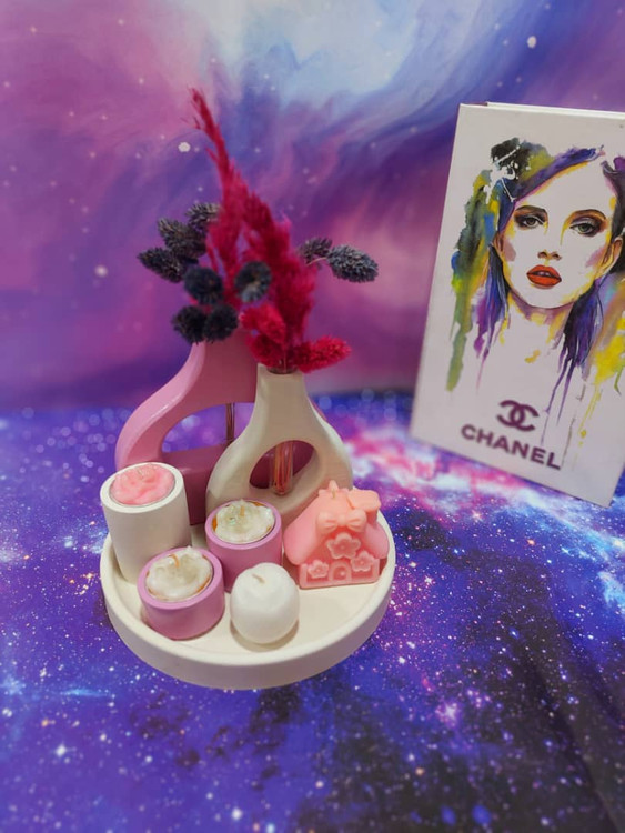 چیدمان کامل ست رومیزی طرح کلبه رنگ سفید - صورتی